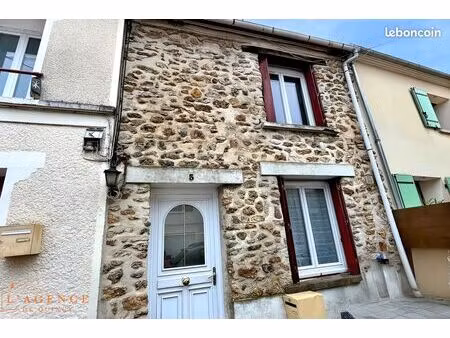 maison de village 3 pièces 55 m²