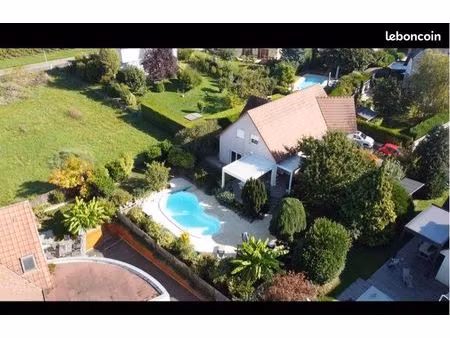 maison d’architecte 6 pièces 190m2 sur 9 41 ares secteur recherché