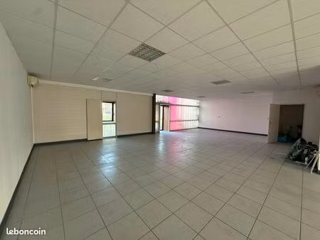 bureaux 177 m²