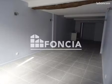 local commercial 60 m²