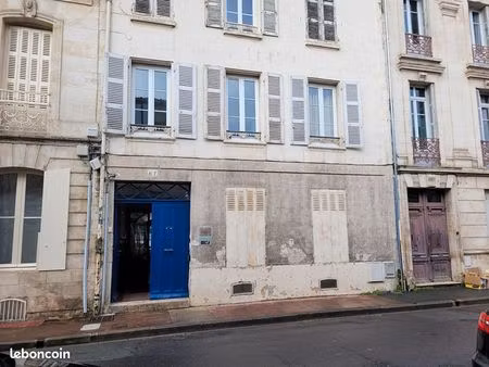 local 32 m² rochefort