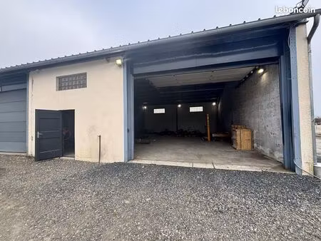 local 130 m² virsac