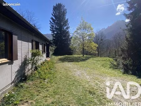 chalet 6 pièces 135 m²