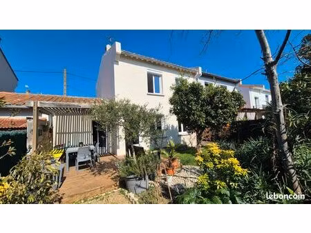 maison lumineuse 2 faces pleine de charme