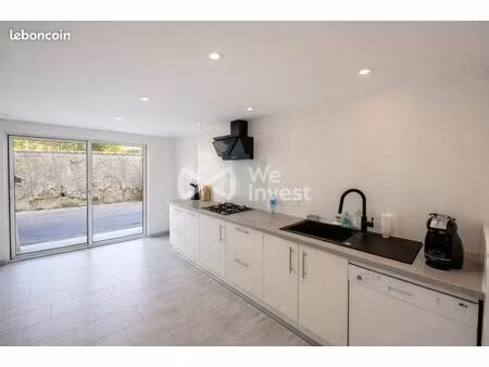 propriété 5 pièces 148 m²