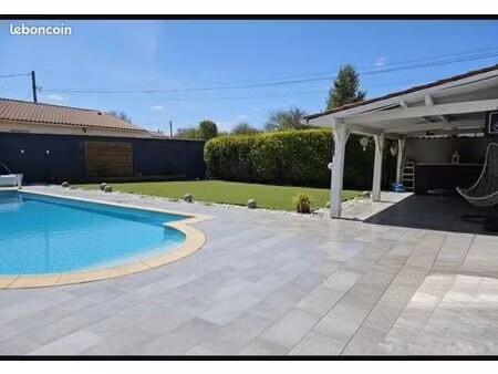 maison familiale 180m2 avec piscine