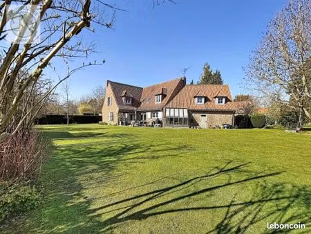 exclusivité – maison 220 m² + terrain 2200 m² – croix beaumont