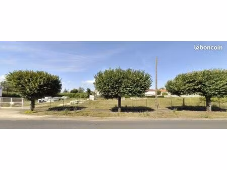 terrain à louer 94 avenue de nantes 79000 niort