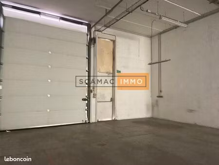 local industriel 1 241 m²