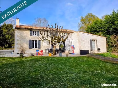 maison 6 pièces 180 m²