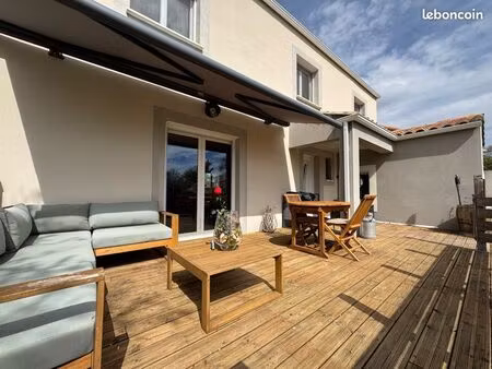 maison . 5 pièces .116m² . lunel-viel 34400