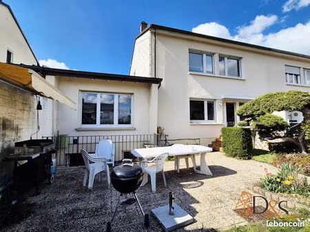 maison 6 pièces 121 m²