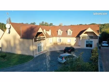 maison 22 pièces 390 m²