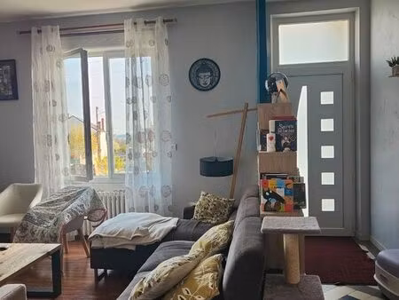 grande maison-210 mètres carrés-6chambres-dpe c-centre thouars