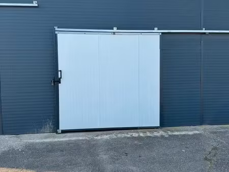 dépôt ou local professionnel box stockage  garage  ... /32 5 m2 rdc