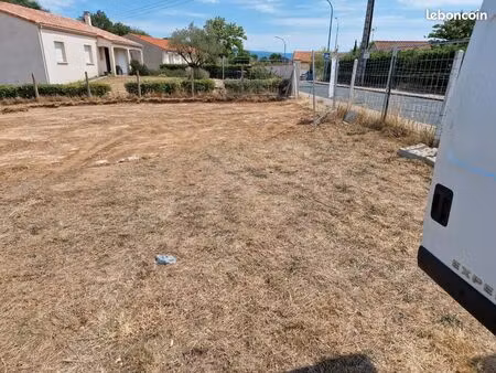 ?? grand terrain viabilisé 1730m2 ??