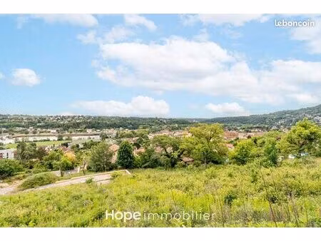 terrain 7 pièces 715 m²