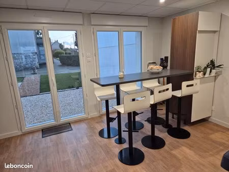 bureau 13 m² avec espace annexe de 30 m²