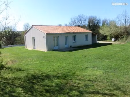 pavillon 89 m2 proximité échiré à louer (04/26)