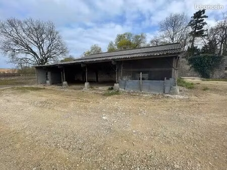 ferme granges et pâturage