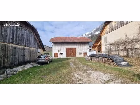 grange à rénover - fort potentiel - doucy en bauges