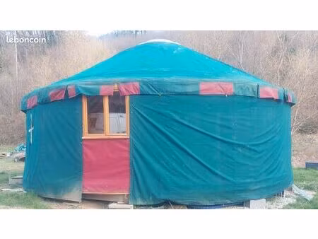 yourte contemporaine diam 8m 50m²