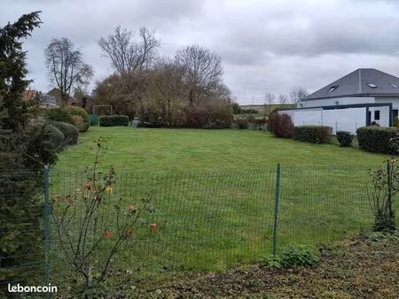 terrain constructible 1000 m² falvy