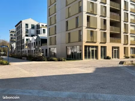 location cabinet pluridisciplinaire