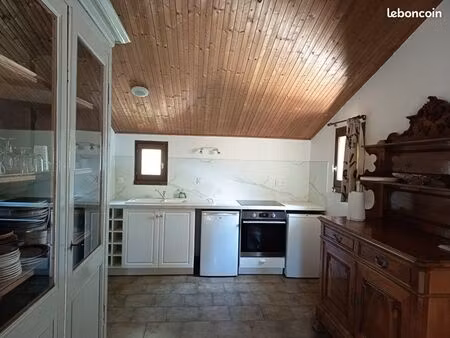 a louer maison meublée louée á l'année á saint-hilaire-la-forêt