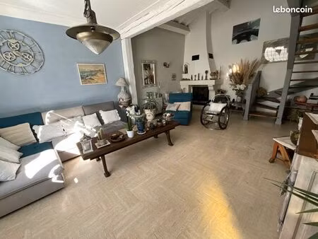 villa 5 pièces   130 m2 avec jardin et piscine