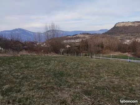 terrain 2000m2 divisible en 2