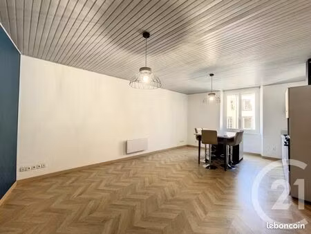 appartement 3 pièces 64 m²