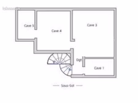 caves à vendre – 55 m² – hyper centre proche triangle