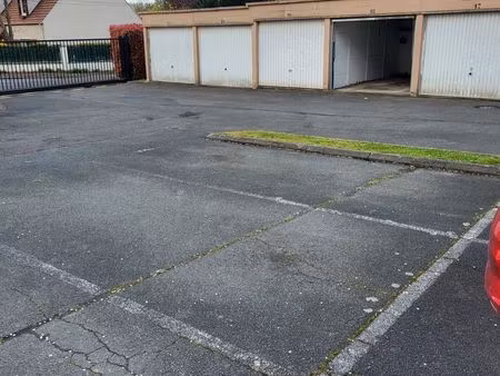 place de parking sécurisé