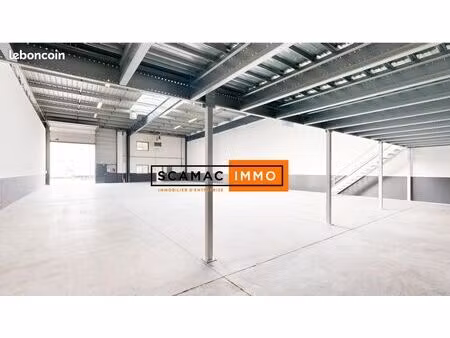 local industriel 777 m²