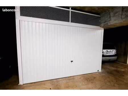 garage/box/parking