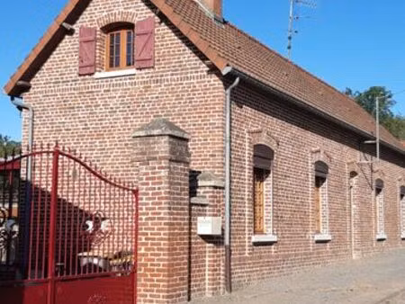 fermette et grange sur terrain de 1100 m2