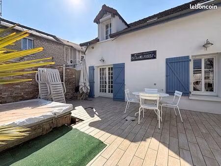 maison 5 pièces 140 m²