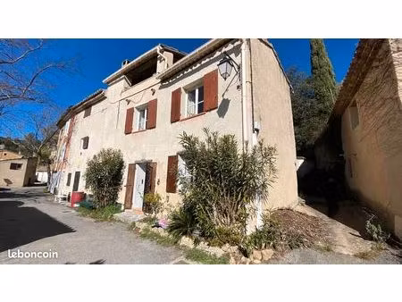 maison de hameau 58m2 hab  terrasse 18m2  terrain 200m2