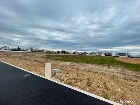 terrain à bâtir viabilisé 577m² à 3 minutes de notre dame de gravenchon - eligibilite pret