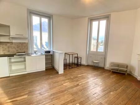 location annuelle studio meublé - cœur jonzac