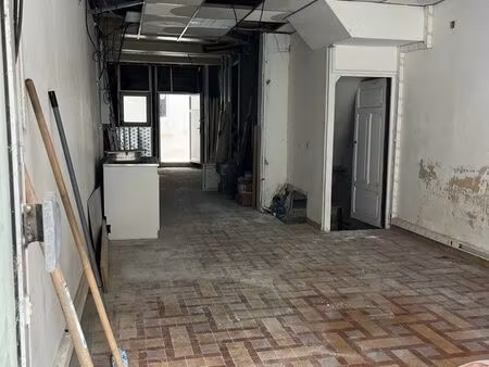 loue locale commercial