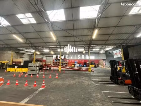 local d'activite 1200 m² arnage