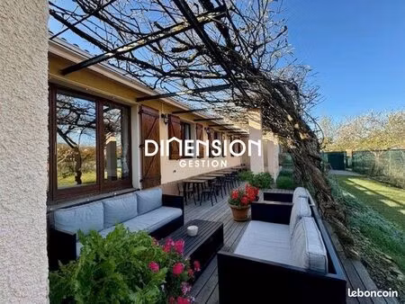maison 6 pièces 142 m²