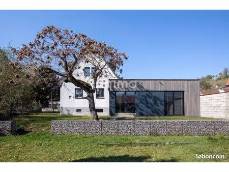 maison 5 pièces 140 m²