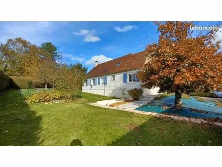 maison 8 pièces 141m2