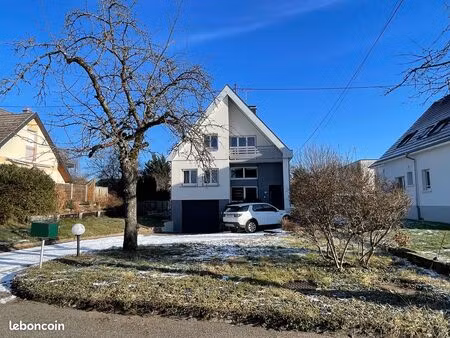 maison d'architecte au calme  avec vue à uffholtz