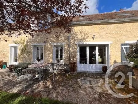 maison 7 pièces 155 m²