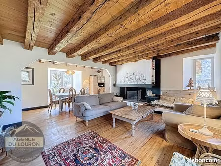 propriété 9 pièces 218 m²