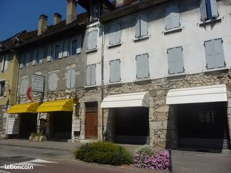 immeuble de rendement locatif